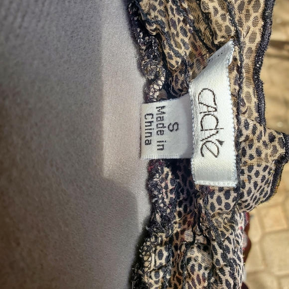 Cache roses top - Picture 4 of 4